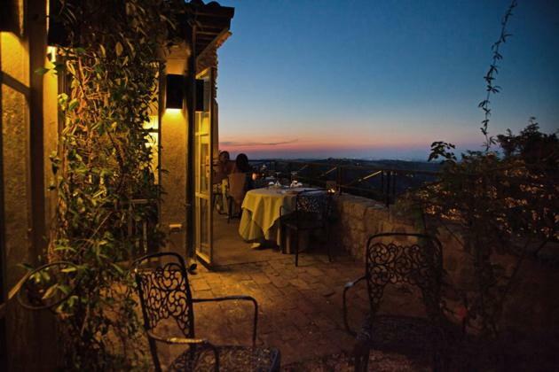ホテルCastello Di Albereto Trarivi エクステリア 写真